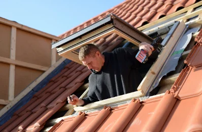 Pose de fenêtres de toit Velux à Estrée